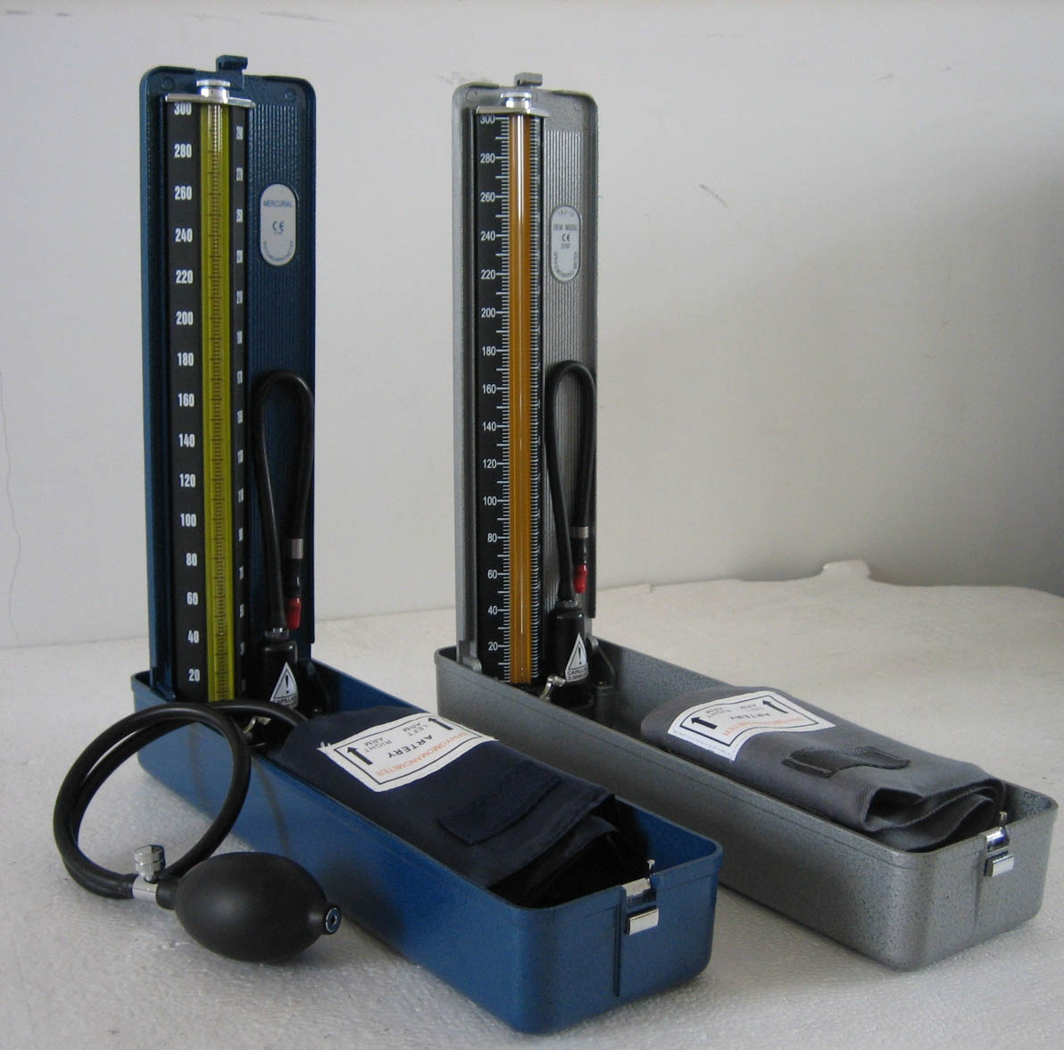 Mercury sphygmomanometer Mercury sphygmomanometer